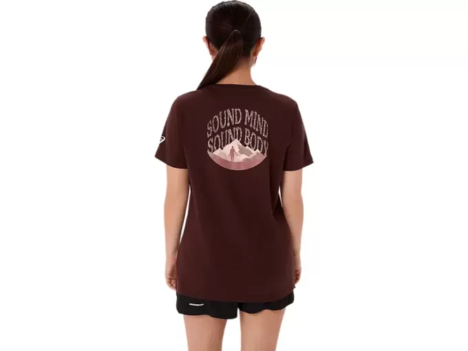 CAMISETA ASICS NATURE DE MANGA CORTA CON CUELLO EN V PARA MUJER CAMISETA ASICS NATURE DE MANGA CORTA CON CUELLO EN V PARA MUJER