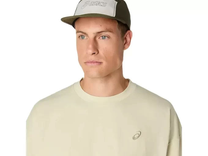 CAMISETA ASICS SPIRAL RELAX CON BORDADO CAMISETA ASICS SPIRAL RELAX CON BORDADO