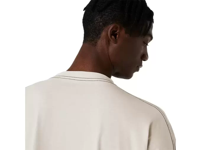 CAMISETA ASICS SPIRAL RELAX CON BORDADO CAMISETA ASICS SPIRAL RELAX CON BORDADO
