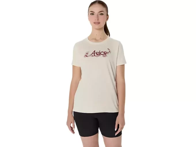 CAMISETA DE MANGA CORTA CON LETRAS FLORALES DE ASICS PARA MUJER CAMISETA DE MANGA CORTA CON LETRAS FLORALES DE ASICS PARA MUJER