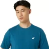 CAMISETA UNISEX ASICS DE MANGA CORTA CON ESTAMPADO DE MARGARITAS EN LA ESPALDA CAMISETA UNISEX ASICS DE MANGA CORTA CON ESTAMPADO DE MARGARITAS EN LA ESPALDA