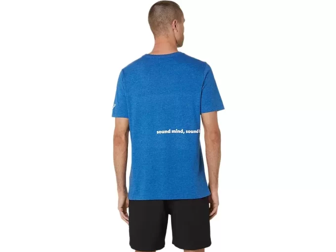 CAMISETA UNISEX ASICS RUN OUTSIDE CLUB DE MANGA CORTA CAMISETA UNISEX ASICS RUN OUTSIDE CLUB DE MANGA CORTA