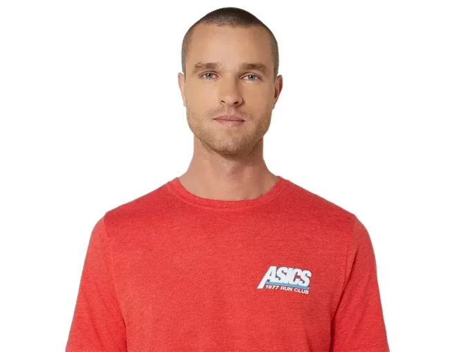 CAMISETA UNISEX ASICS SMSB 1977 RUN CLUB DE MANGA CORTA CAMISETA UNISEX ASICS SMSB 1977 RUN CLUB DE MANGA CORTA