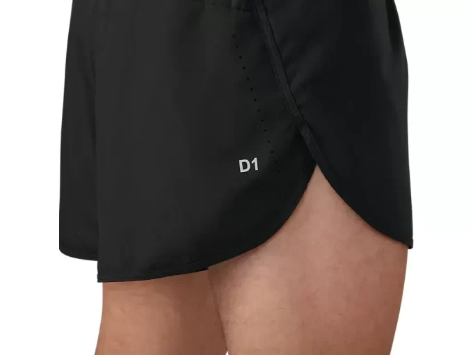 PANTALÓN CORTO CON PARTIDO PARA HOMBRE PANTALÓN CORTO CON PARTIDO PARA HOMBRE