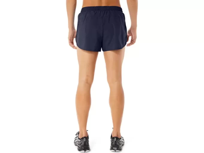 PANTALÓN CORTO CON PARTIDO PARA HOMBRE PANTALÓN CORTO CON PARTIDO PARA HOMBRE