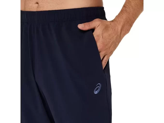 PANTALÓN TEJIDO CON BORDADO EN ESPIRAL DE ASICS PANTALÓN TEJIDO CON BORDADO EN ESPIRAL DE ASICS