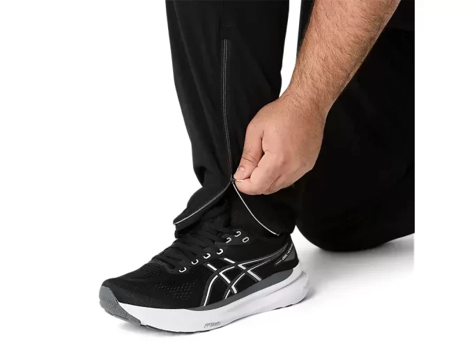 PANTALÓN TEJIDO PLATEADO ASICS PANTALÓN TEJIDO PLATEADO ASICS