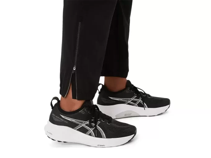 PANTALÓN TEJIDO PLATEADO ASICS PANTALÓN TEJIDO PLATEADO ASICS