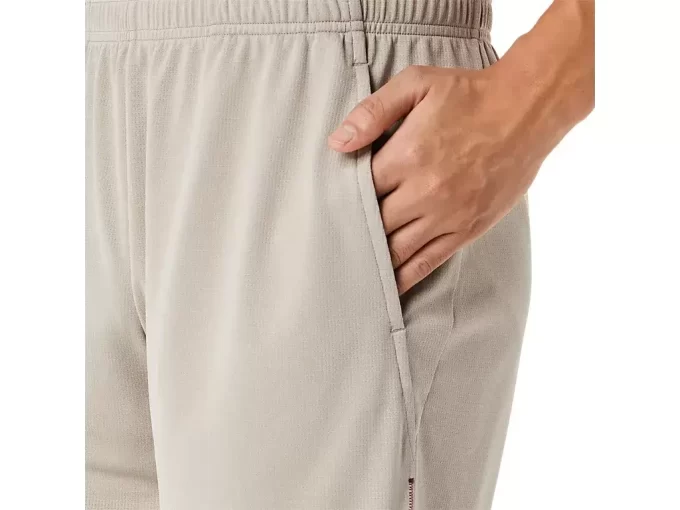 PANTALONES CORTOS DE PUNTO DE 7 PULGADAS CON MALLA VENTILADA PANTALONES CORTOS DE PUNTO DE 7 PULGADAS CON MALLA VENTILADA